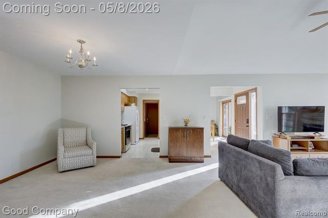 48390 Seawind Court, Utica, MI 48315