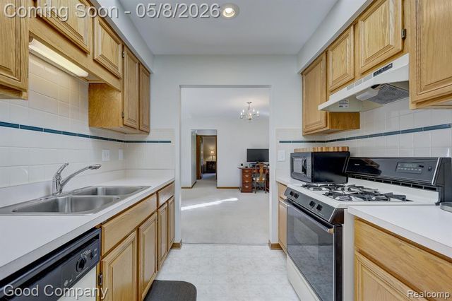 48390 Seawind Court, Utica, MI 48315