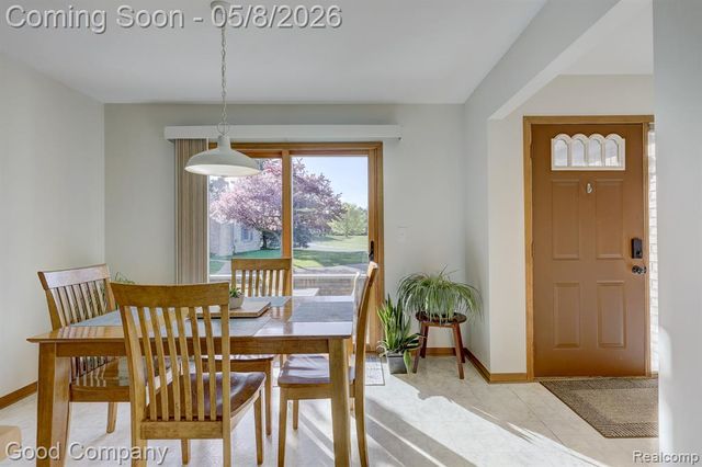48390 Seawind Court, Utica, MI 48315