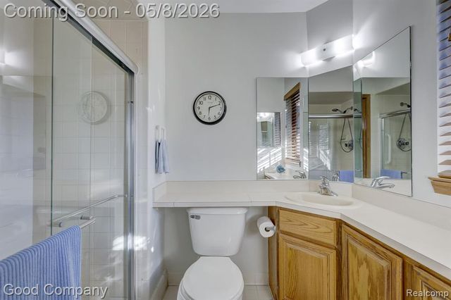 48390 Seawind Court, Utica, MI 48315