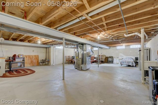 48390 Seawind Court, Utica, MI 48315