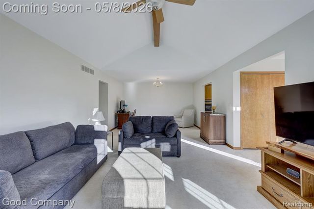 48390 Seawind Court, Utica, MI 48315