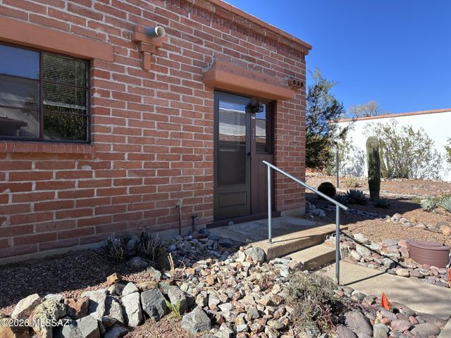 445 S Paseo Quinta, Green Valley, AZ 85614