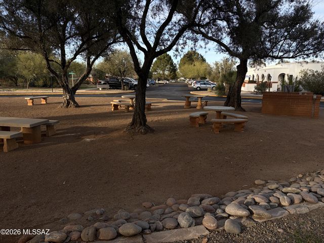 445 S Paseo Quinta, Green Valley, AZ 85614