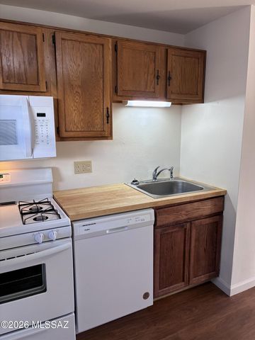 445 S Paseo Quinta, Green Valley, AZ 85614