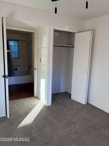 445 S Paseo Quinta, Green Valley, AZ 85614