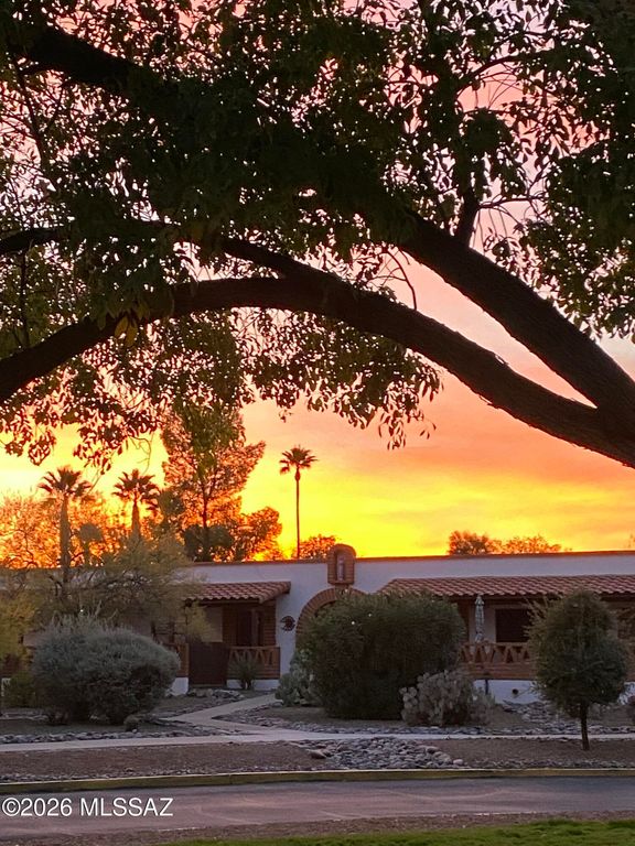 445 S Paseo Quinta, Green Valley, AZ 85614