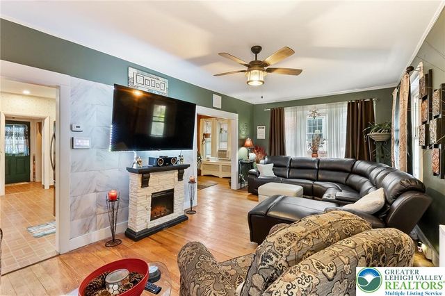 213 East Main Street, Macungie Boro, PA 18062