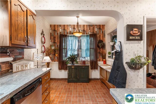 213 East Main Street, Macungie Boro, PA 18062