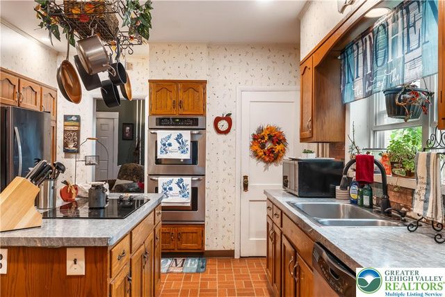 213 East Main Street, Macungie Boro, PA 18062