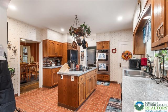213 East Main Street, Macungie Boro, PA 18062