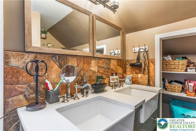 213 East Main Street, Macungie Boro, PA 18062