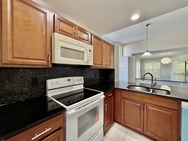 4807 Via Palm Lakes 1513, West Palm Beach, FL 33417