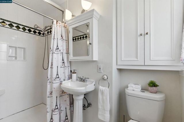 1201 Valle Vista Ave, Vallejo, CA 94589