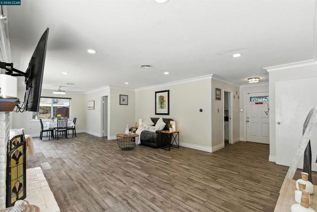 1201 Valle Vista Ave, Vallejo, CA 94589