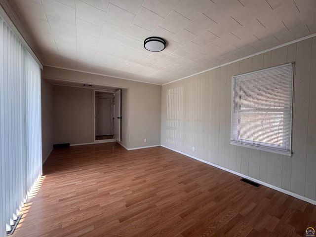 2344 SE Wisconsin AVE, Topeka, KS 66605