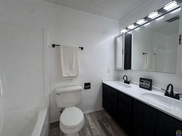 2344 SE Wisconsin AVE, Topeka, KS 66605