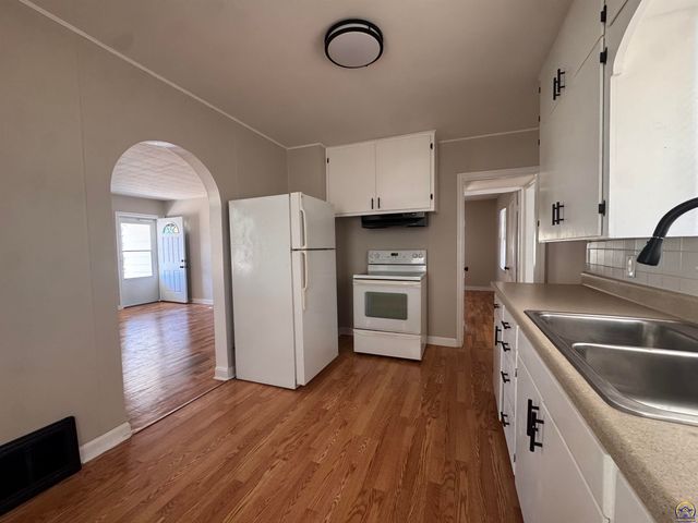 2344 SE Wisconsin AVE, Topeka, KS 66605