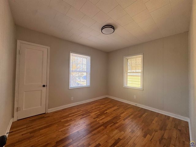 2344 SE Wisconsin AVE, Topeka, KS 66605