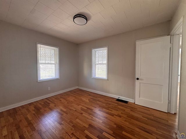 2344 SE Wisconsin AVE, Topeka, KS 66605