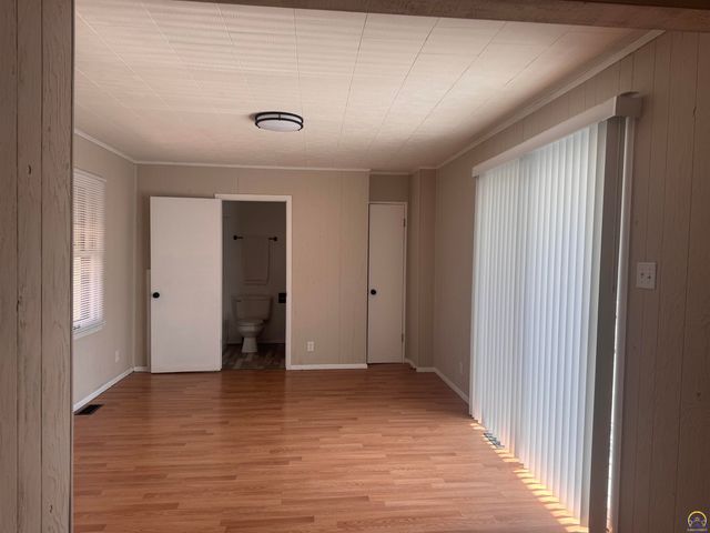 2344 SE Wisconsin AVE, Topeka, KS 66605