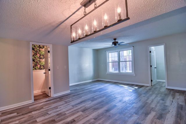 148 DOUGLAS ROAD W C, Oldsmar, FL 34677