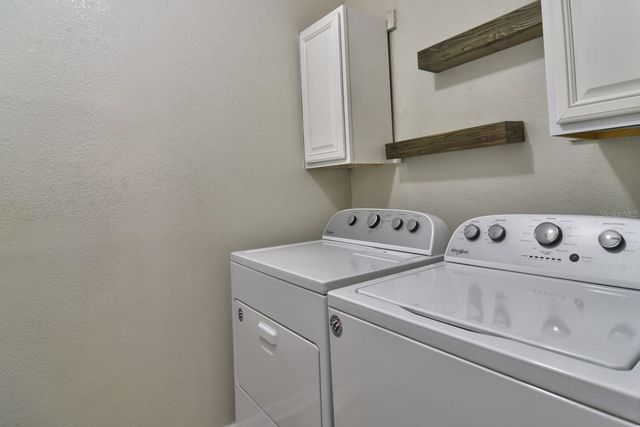 148 DOUGLAS ROAD W C, Oldsmar, FL 34677