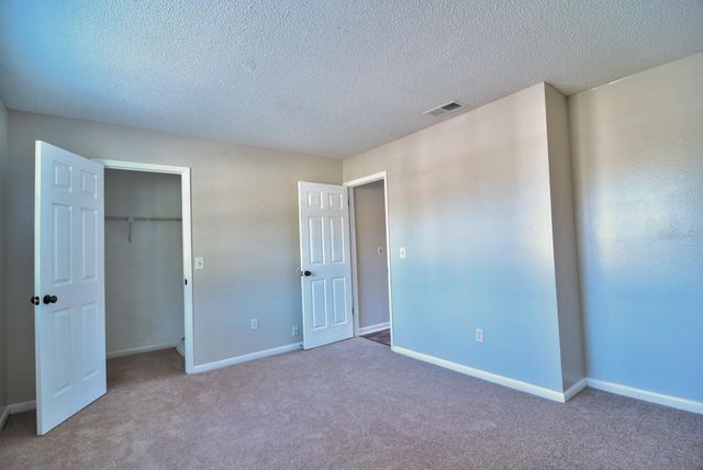 148 DOUGLAS ROAD W C, Oldsmar, FL 34677