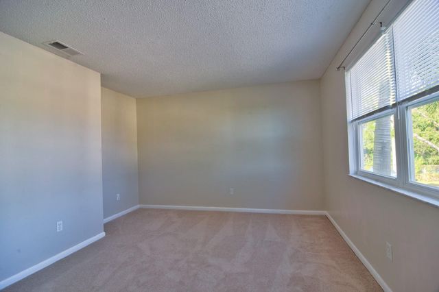 148 DOUGLAS ROAD W C, Oldsmar, FL 34677