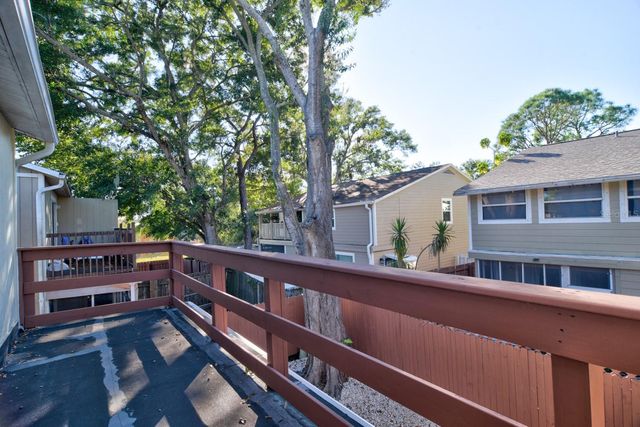 148 DOUGLAS ROAD W C, Oldsmar, FL 34677