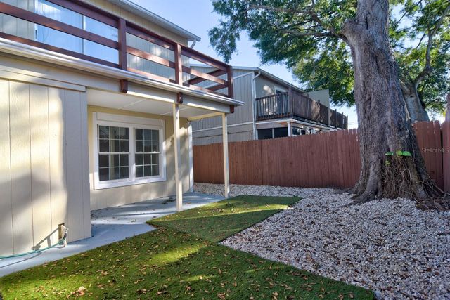 148 DOUGLAS ROAD W C, Oldsmar, FL 34677