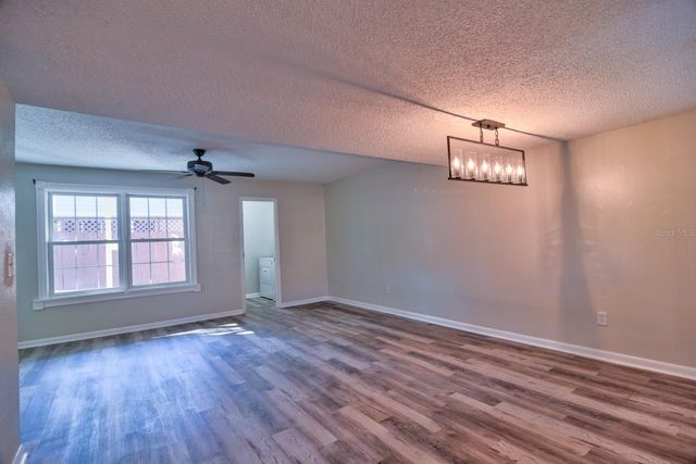 148 DOUGLAS ROAD W C, Oldsmar, FL 34677