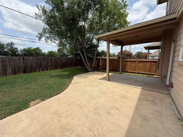 245 Verano DR, Kyle, TX 78640