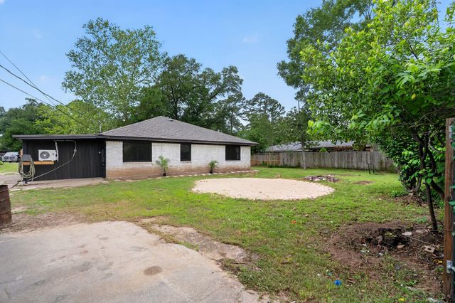 12664 Robin Lane, Willis, TX 77378