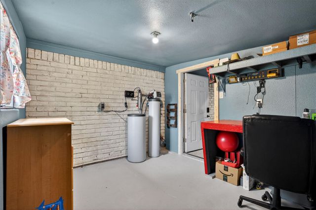 12664 Robin Lane, Willis, TX 77378