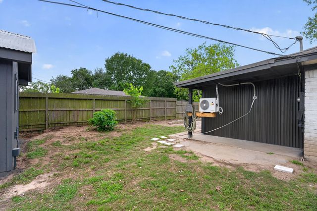 12664 Robin Lane, Willis, TX 77378
