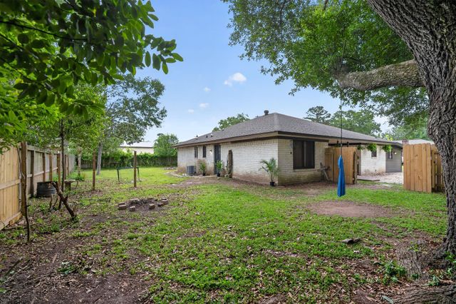 12664 Robin Lane, Willis, TX 77378