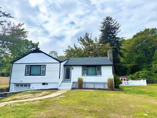 1225 Cutspring Road, Stratford, CT 06614