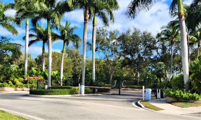 4759 Palmbrooke Circle, West Palm Beach, FL 33417