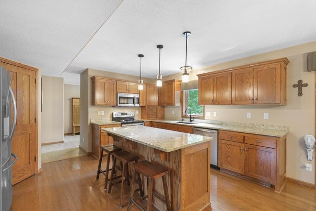 12866 195th Avenue NW, Elk River, MN 55330