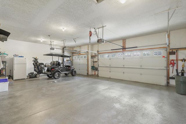 12866 195th Avenue NW, Elk River, MN 55330