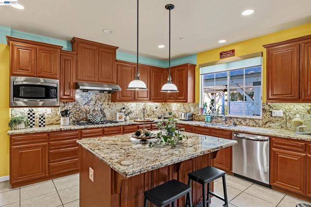 1708 La Pergola Dr, Brentwood, CA 94513