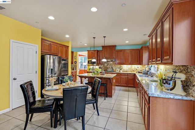 1708 La Pergola Dr, Brentwood, CA 94513