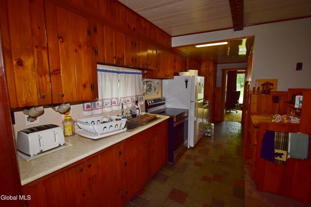 1029 Camp Avenue, Galway, NY 12025