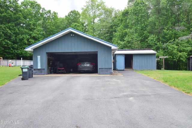 1029 Camp Avenue, Galway, NY 12025