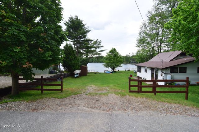 1029 Camp Avenue, Galway, NY 12025
