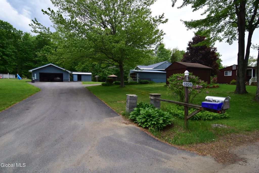 1029 Camp Avenue, Galway, NY 12025