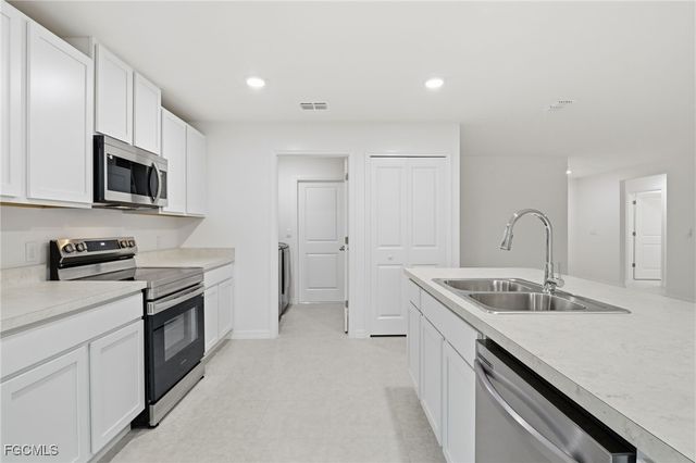 3418 20th ST SW, Lehigh Acres, FL 33976