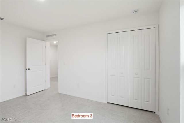 3418 20th ST SW, Lehigh Acres, FL 33976