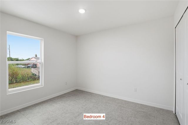 3418 20th ST SW, Lehigh Acres, FL 33976